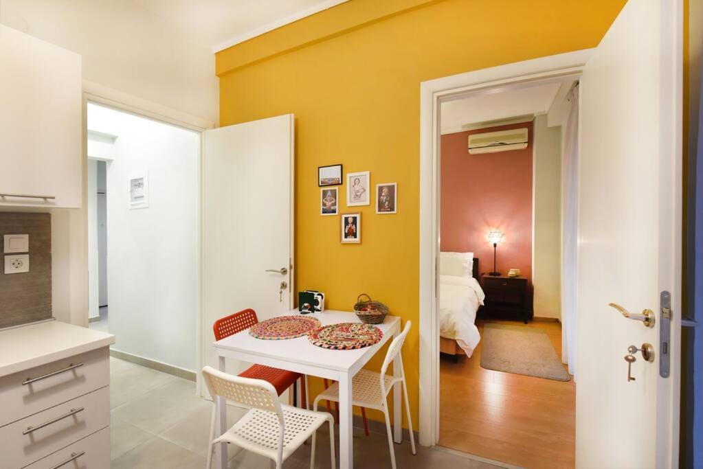 شقة The Muse, Colorful Cozy Flat On Mitropoleos Downtown سالونيك المظهر الخارجي الصورة